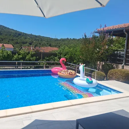 Salvia Mare Villa *